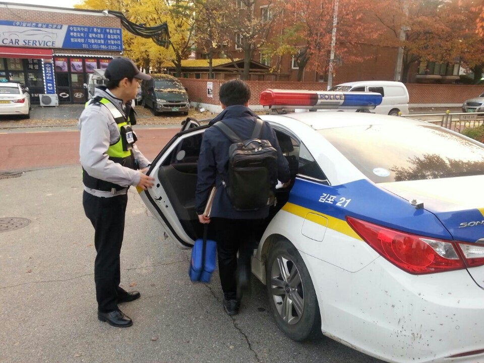 김포 누산삼거리 교통사고로 극심한 정체… 경찰, 수험생 긴급수송