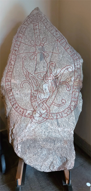 스웨덴은 전 세계 90% 이상 바이킹이 사용한 16개 문자로 이뤄진 룬문자를 돌에 새긴 룬스톤을 보유하고 있다.